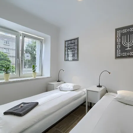 Polin Old Jewish Quarter- Yesapartments *